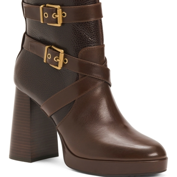 🔹️VINCE CAMUTO🔹️Root Beer Leather Coliana Stacked Heel Booties - Picture 2 of 4